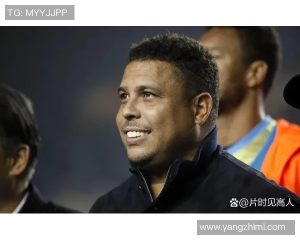 足坛传奇球星外号大脚的成长故事与辉煌瞬间全面揭秘