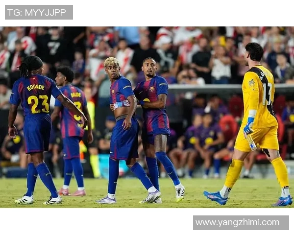 足球球星1带领球队重返巅峰 展现绝佳个人技艺和团队配合